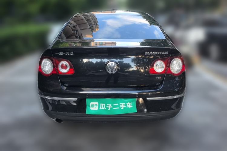 Used Volkswagen Magotan 2011 1.4 TSI Elite Edition Rear