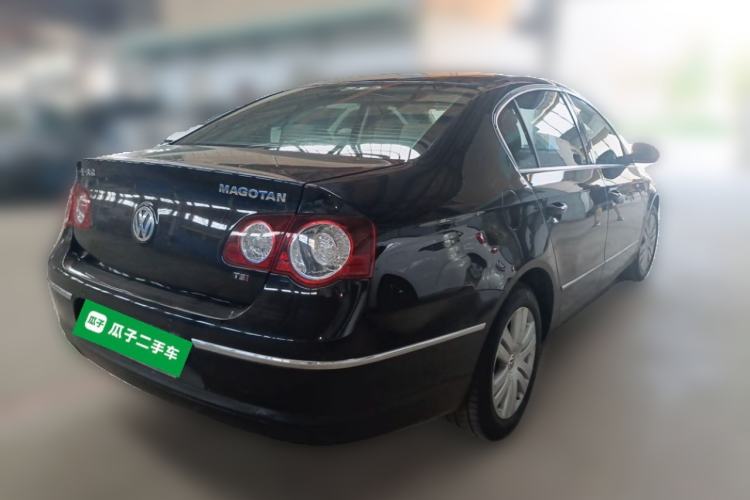Used Volkswagen Magotan 2011 1.8TSI DSG Luxury Model Rear Right 45 Deg