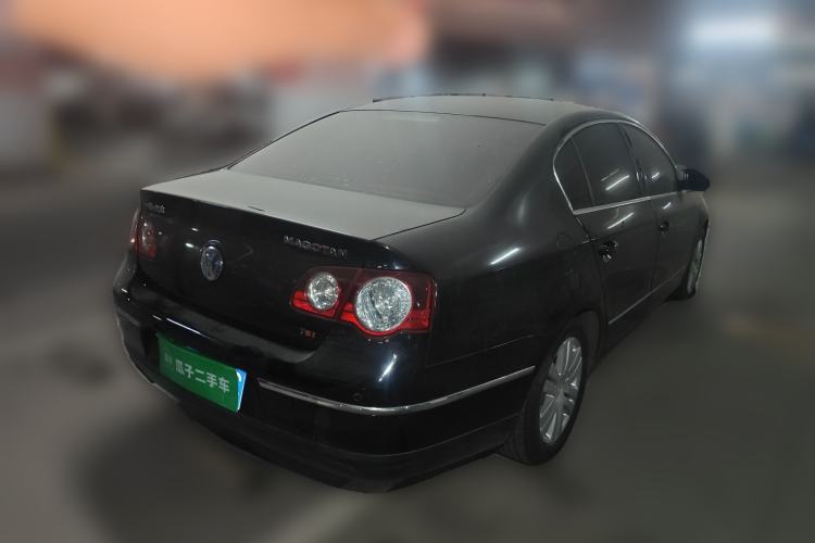 Used Volkswagen Magotan 2011 1.8TSI DSG Luxury Model Rear Right 45 Deg