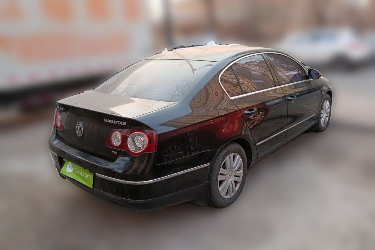 Used Volkswagen Magotan 2011 1.8TSI DSG Comfort Model Rear Right 45 Deg
