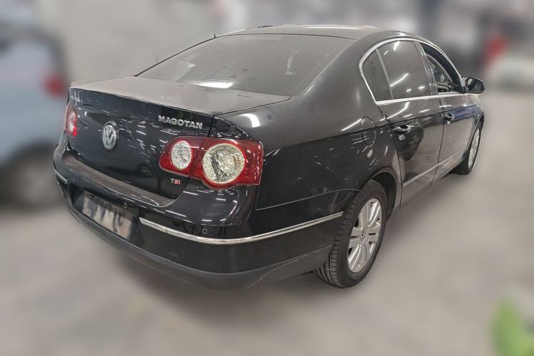 Used Volkswagen Magotan 2011 1.8TSI DSG Comfort Model Rear Right 45 Deg
