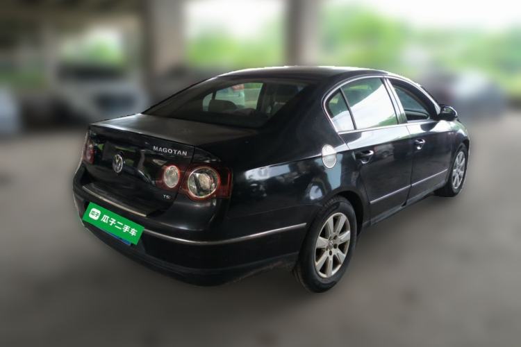 Used Volkswagen Magotan 2011 1.4 TSI Elite Edition Rear Right 45 Deg