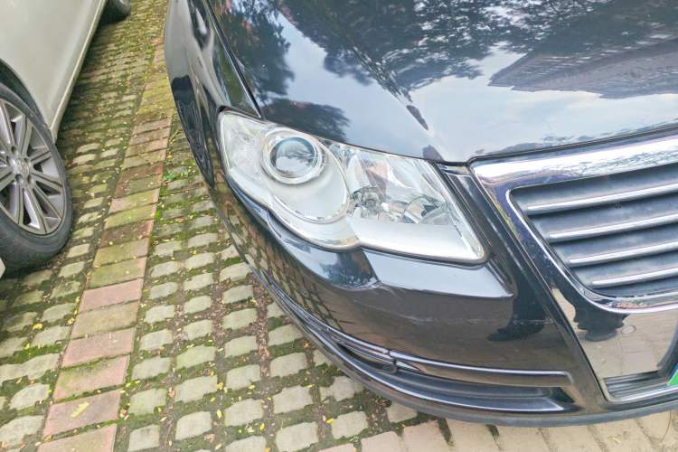 Used Volkswagen Magotan 2011 1.4 TSI Standard Edition Right Front Headlight