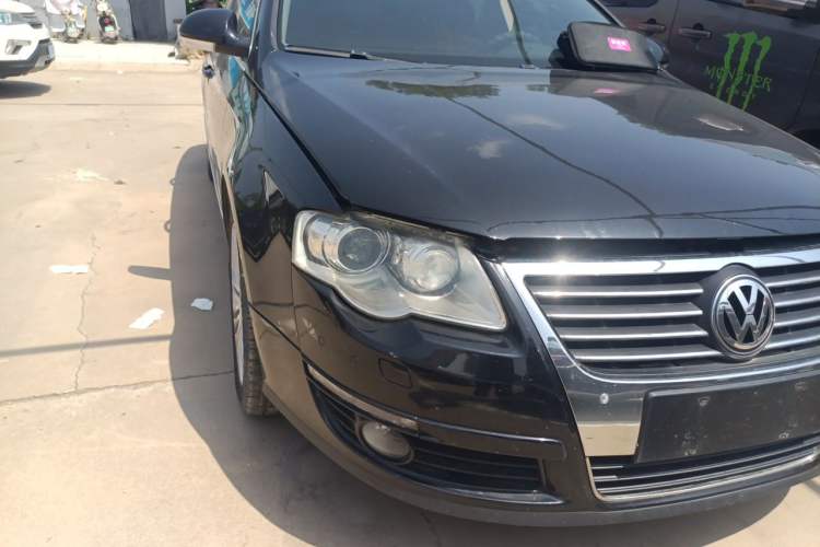 Used Volkswagen Magotan 2011 2.0 TSI DSG Comfort Edition Right Front Headlight