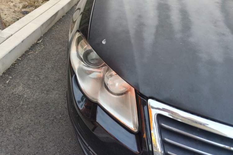 Used Volkswagen Magotan 2011 2.0 TSI DSG Comfort Edition Right Front Headlight
