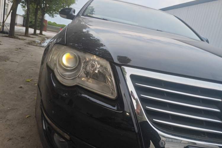 Used Volkswagen Magotan 2011 1.4 TSI Elite Edition Right Front Headlight