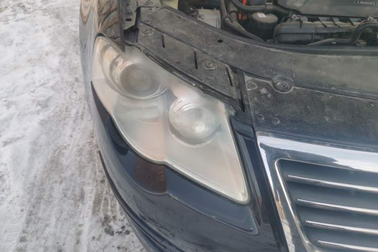 Used Volkswagen Magotan 2011 2.0 TSI DSG Luxury Edition Right Front Headlight