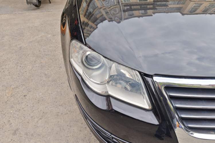 Used Volkswagen Magotan 2011 1.4 TSI Elite Edition Right Front Headlight