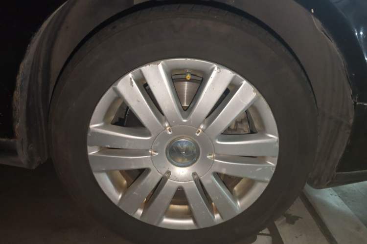 Used Volkswagen Magotan 2011 1.8TSI DSG Luxury Model Right Front Wheel Hub