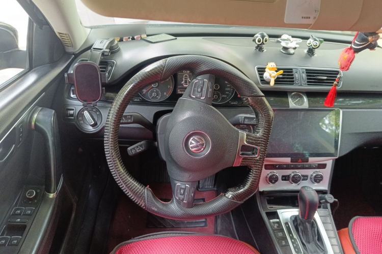Used Volkswagen Magotan 2011 1.8TSI DSG Luxury Model Steering Wheel