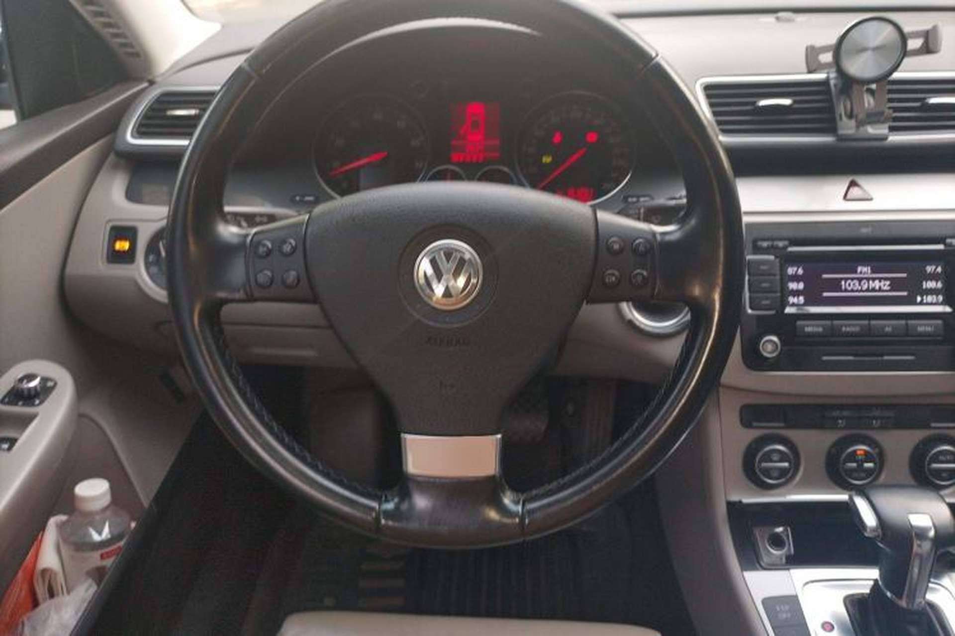 Used Volkswagen Magotan 2011 1.4 TSI Elite Edition Steering Wheel