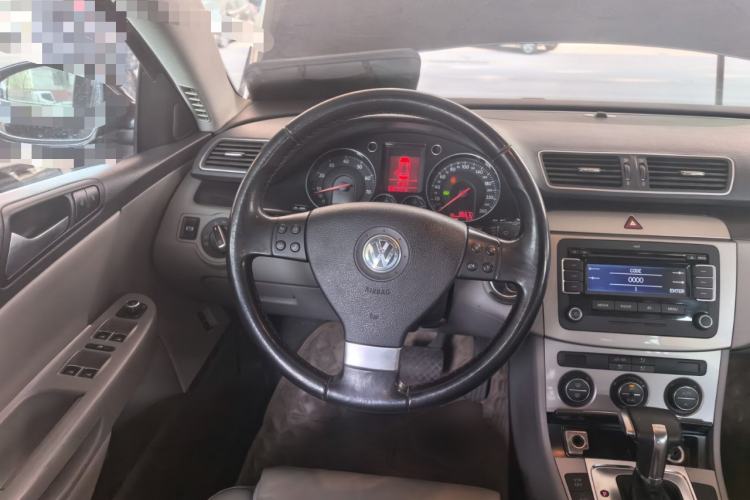 Used Volkswagen Magotan 2011 1.4 TSI Elite Edition Steering Wheel