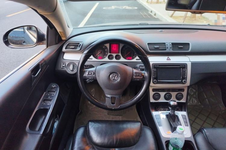 Used Volkswagen Magotan 2011 2.0 TSI DSG Comfort Edition Steering Wheel