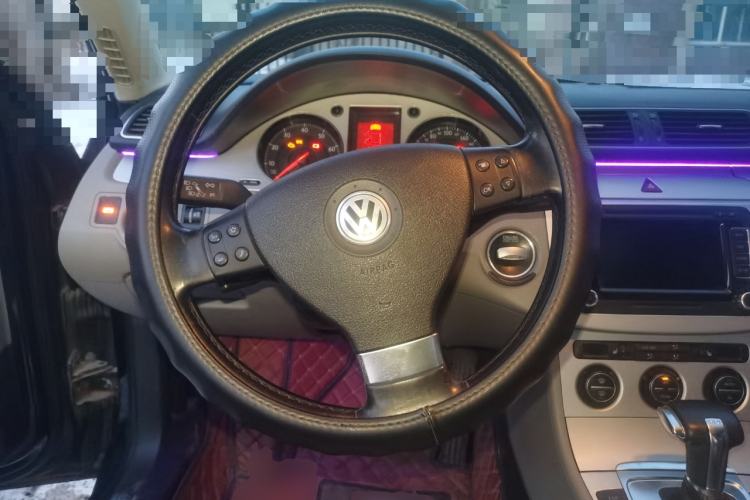 Used Volkswagen Magotan 2011 2.0 TSI DSG Luxury Edition Steering Wheel