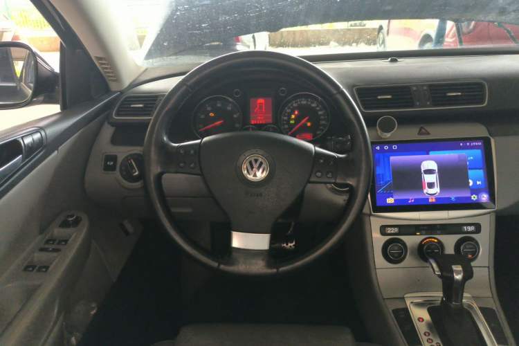 Used Volkswagen Magotan 2011 1.4 TSI Elite Edition Steering Wheel