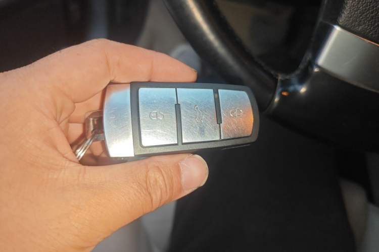 Used Volkswagen Magotan 2011 1.4 TSI Elite Edition Vehicle Key