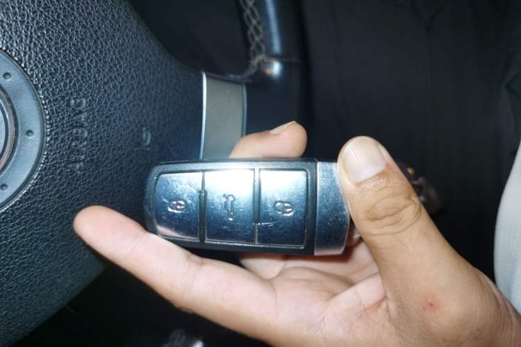 Used Volkswagen Magotan 2011 1.8TSI DSG Luxury Model Vehicle Key