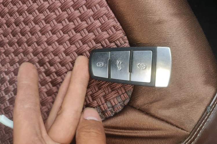 Used Volkswagen Magotan 2011 1.4 TSI Elite Edition Vehicle Key