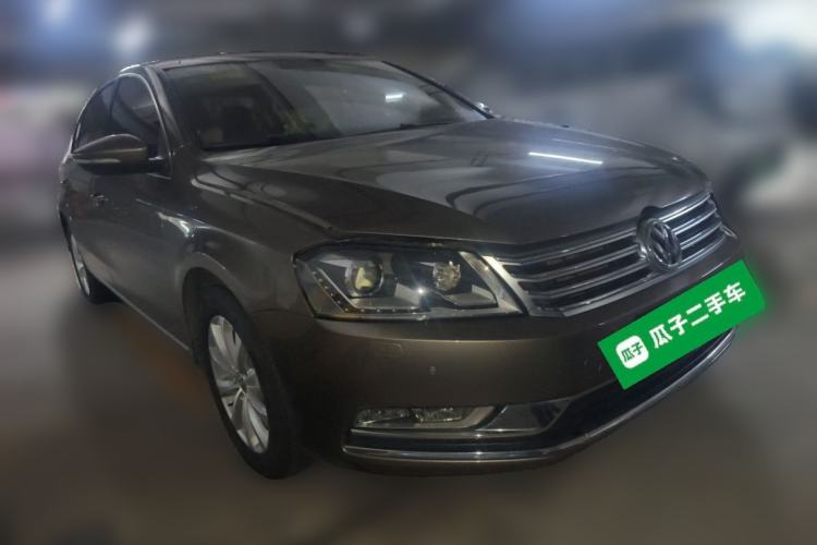 Used Volkswagen Magotan 2011 1.8TSI DSG Luxury Model Front Right 45 Deg