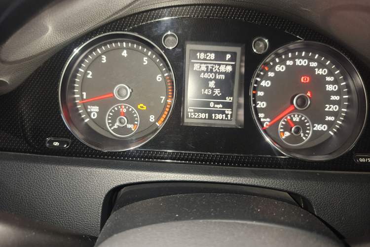 Used Volkswagen Magotan 2011 1.8TSI DSG Luxury Model Instrument Cluster