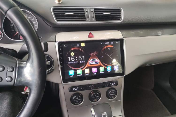 Used Volkswagen Magotan 2011 1.4 TSI Elite Edition Audio And AC Panel