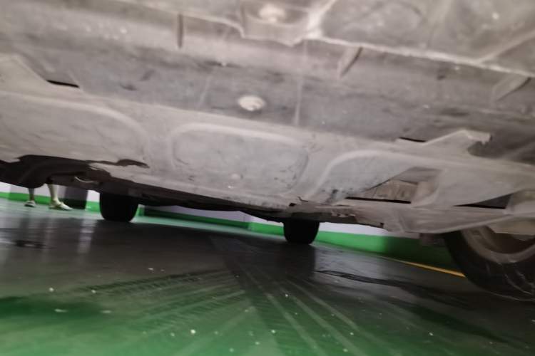 Used Volkswagen Magotan 2011 1.8TSI DSG Comfort Model Chassis Front