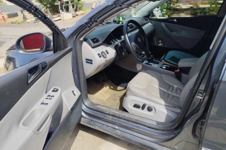 Used Volkswagen Magotan 2011 2.0 TSI DSG Comfort Edition Driver Seat
