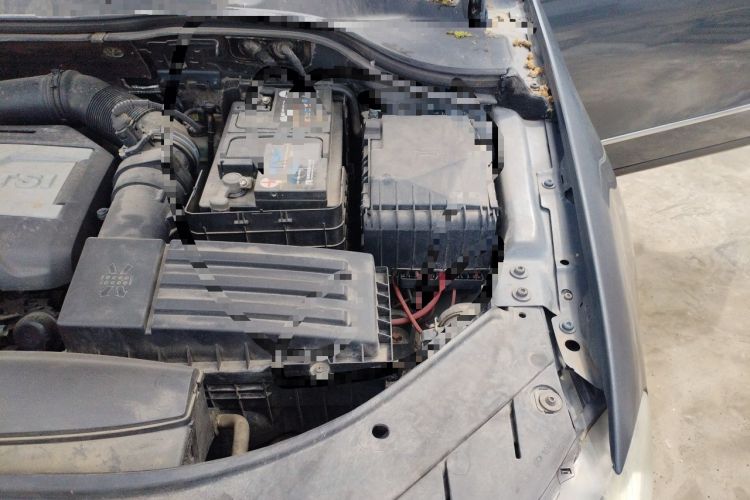Used Volkswagen Magotan 2011 2.0 TSI DSG Comfort Edition Engine Bay Left