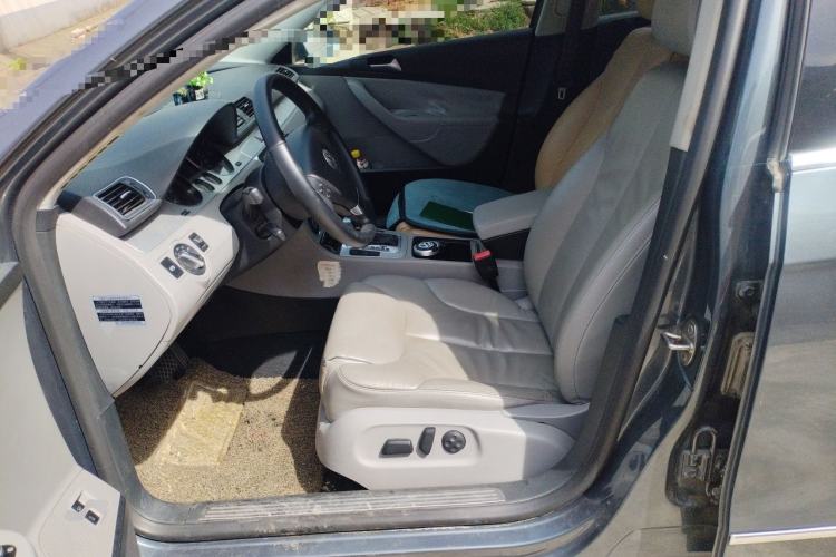 Used Volkswagen Magotan 2011 2.0 TSI DSG Comfort Edition Left Front Seat