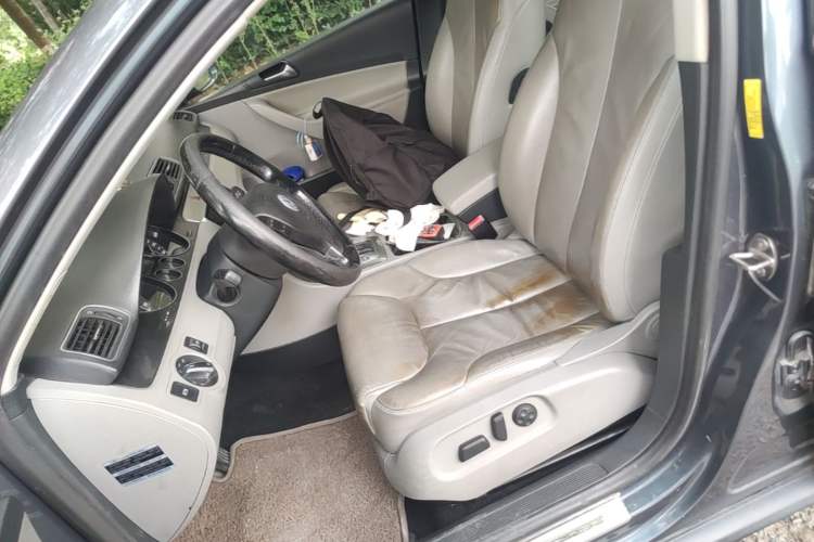 Used Volkswagen Magotan 2011 1.4 TSI Elite Edition Left Front Seat