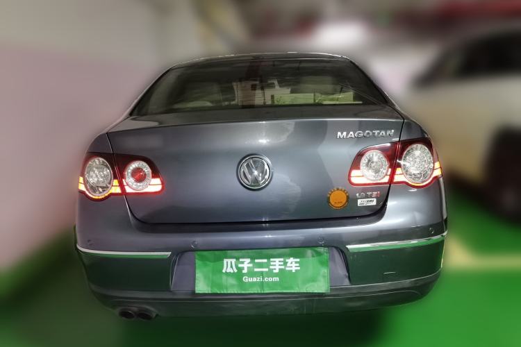 Used Volkswagen Magotan 2011 1.8TSI DSG Comfort Model Rear