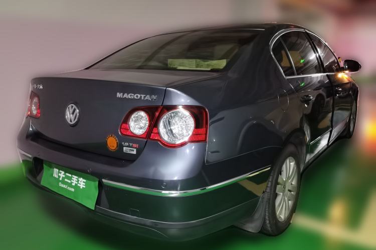 Used Volkswagen Magotan 2011 1.8TSI DSG Comfort Model Rear Right 45 Deg