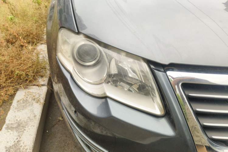 Used Volkswagen Magotan 2011 1.4 TSI Elite Edition Right Front Headlight