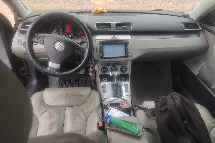 Used Volkswagen Magotan 2011 1.4 TSI Elite Edition Center Console