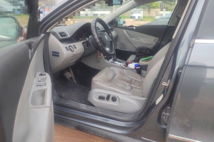 Used Volkswagen Magotan 2011 1.4 TSI Elite Edition Driver Seat
