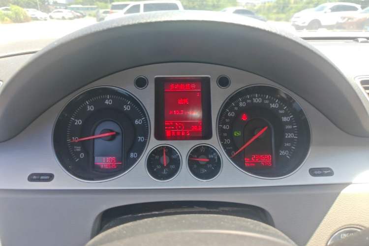 Used Volkswagen Magotan 2011 2.0 TSI DSG Luxury Edition Instrument Cluster