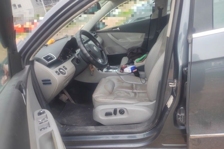 Used Volkswagen Magotan 2011 1.4 TSI Elite Edition Left Front Seat