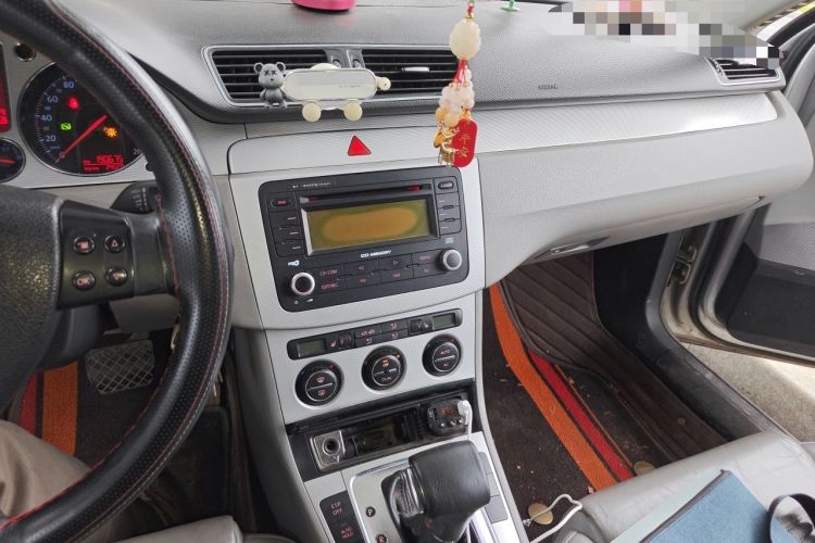 Used Volkswagen Magotan 2011 1.8TSI DSG Comfort Model Audio And AC Panel