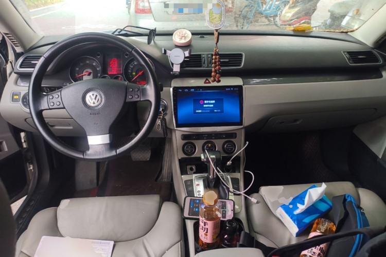 Used Volkswagen Magotan 2011 1.4 TSI Elite Edition Center Console