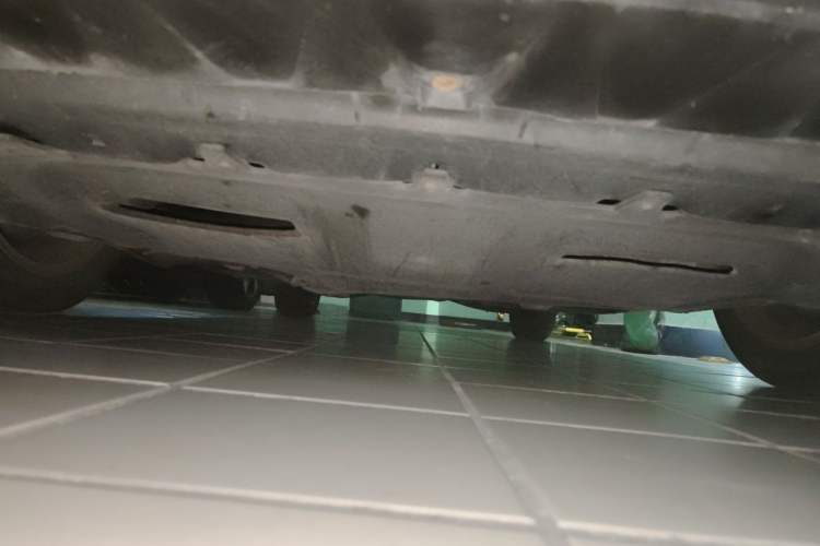 Used Volkswagen Magotan 2011 1.8TSI DSG Comfort Model Chassis Front