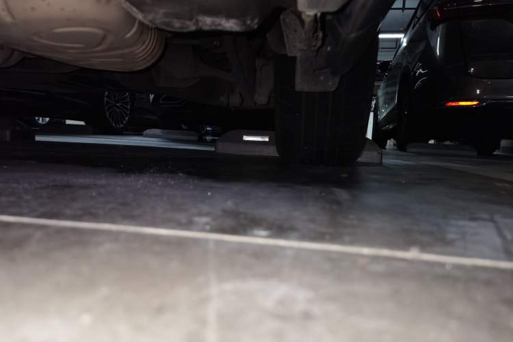 Used Volkswagen Magotan 2011 1.8TSI DSG Comfort Model Chassis Front Left