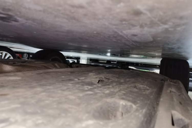 Used Volkswagen Magotan 2011 1.8TSI DSG Comfort Model Chassis Front