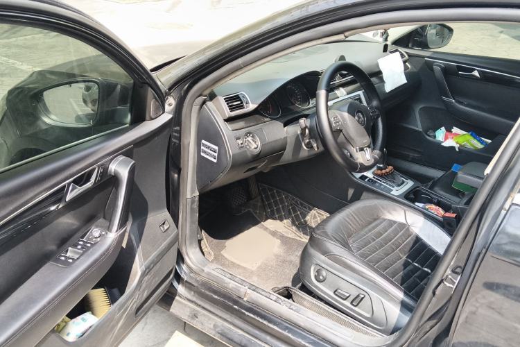 Used Volkswagen Magotan 2011 1.8TSI DSG Luxury Model Driver Seat