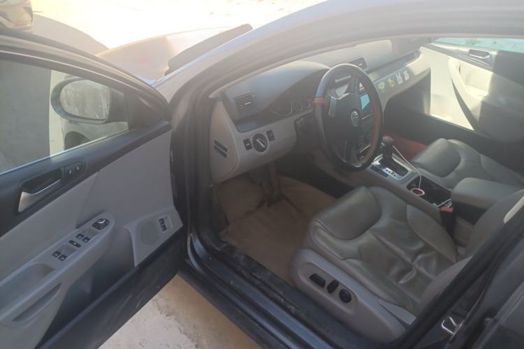 Used Volkswagen Magotan 2011 1.4 TSI Elite Edition Driver Seat