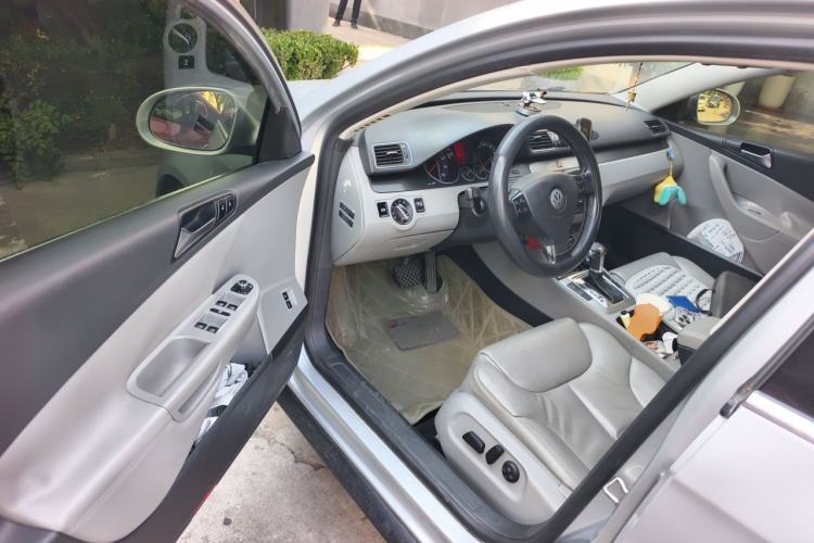 Used Volkswagen Magotan 2011 1.4 TSI Elite Edition Driver Seat