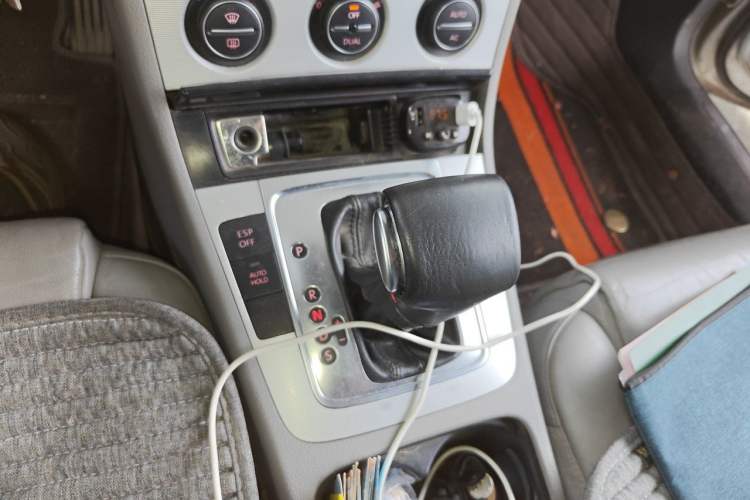 Used Volkswagen Magotan 2011 1.8TSI DSG Comfort Model Gear Lever