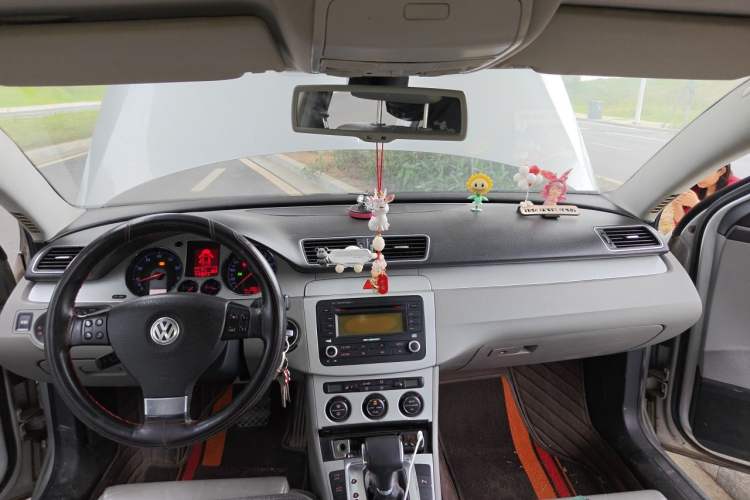 Used Volkswagen Magotan 2011 1.8TSI DSG Comfort Model Headliner