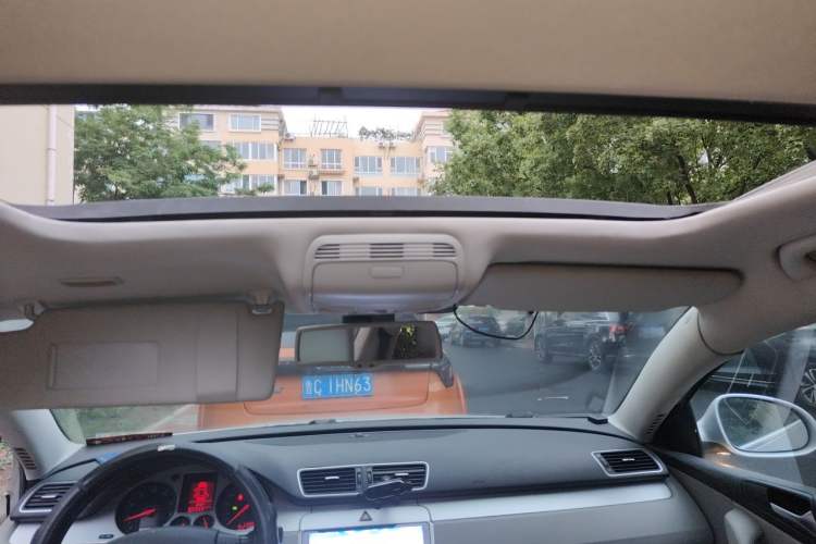 Used Volkswagen Magotan 2011 1.8TSI DSG Luxury Model Headliner