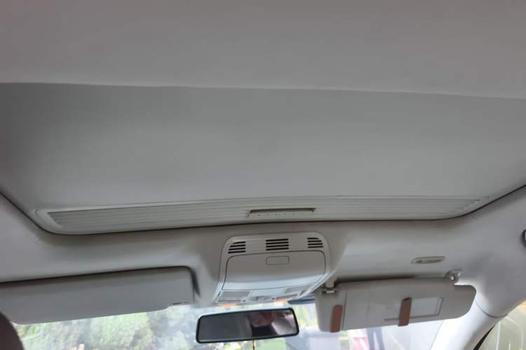 Used Volkswagen Magotan 2011 1.4 TSI Elite Edition Headliner