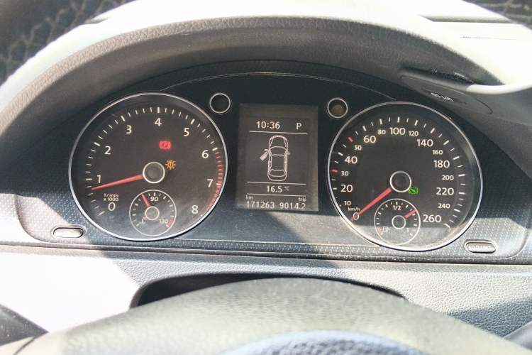 Used Volkswagen Magotan 2011 1.8TSI DSG Luxury Model Instrument Cluster